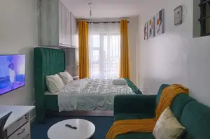 Luxe Studio With Lift and Parking
