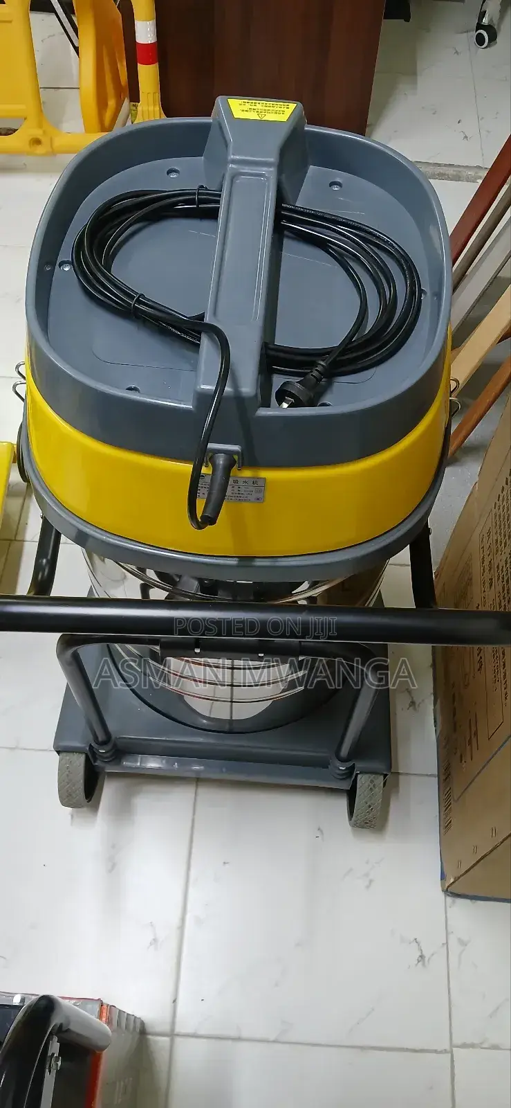 Heavy Duty Vacuum Cleaning Machine 70l