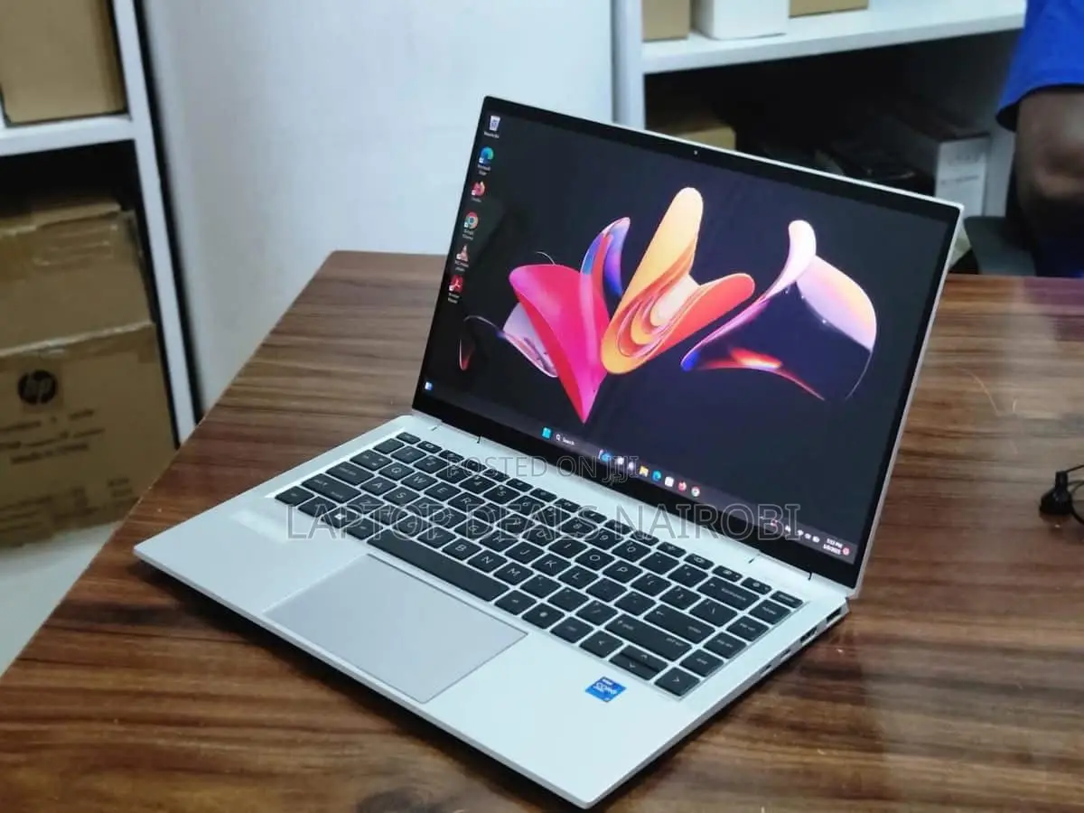 Laptop HP EliteBook 1040 G8 16GB Intel Core i7 SSD 512GB