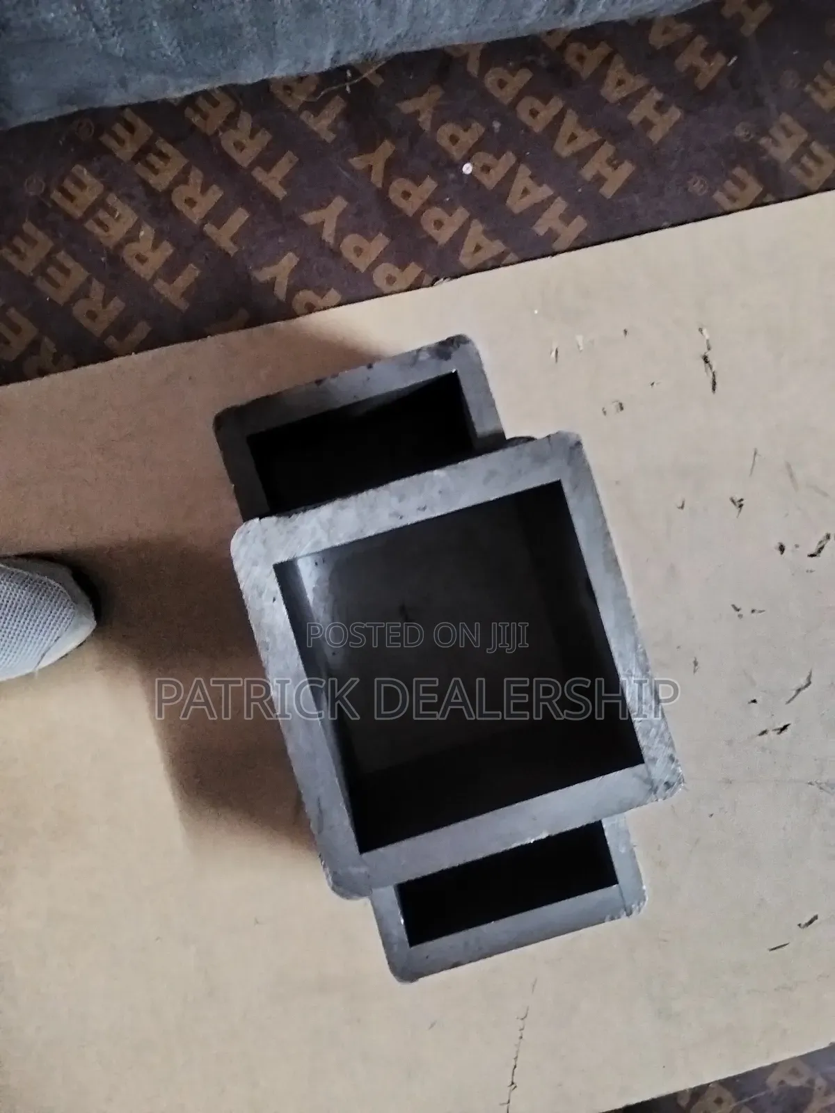 Concrete Concrete Cube