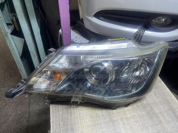 Toyota Fielder 161 Headlights (Xenon-Blackish)