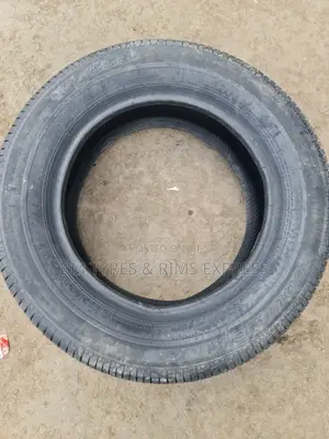 225 /60 R16 Doubleking Tyres (Dk558).