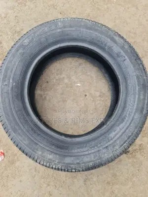 225 /60 R16 Doubleking Tyres (Dk558).