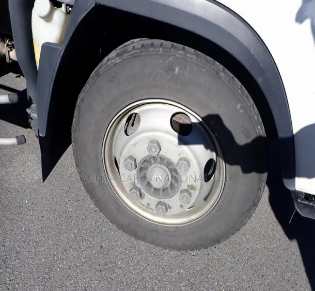 Isuzu Elf 2017 Freezer