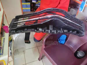 Front Grill Toyota Vitz