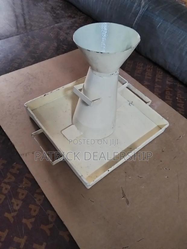 Concrete Testing Slump Cone - thumbnail 3