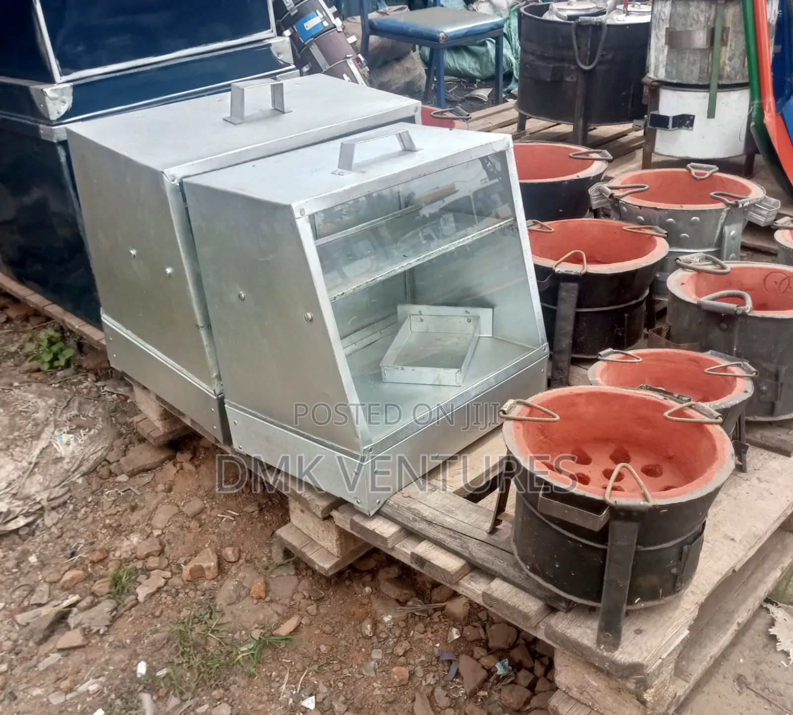 Locally Made Chips/Food Warmer Display
