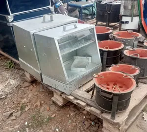 Locally Made Chips/Food Warmer Display