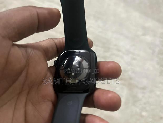 Apple Watch Series 10 46mm - thumbnail 4