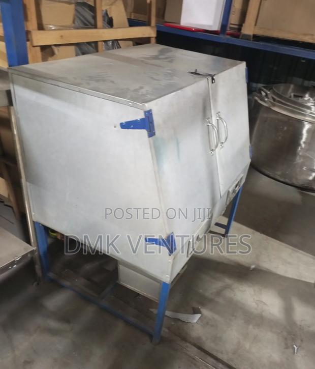 Best Choice Charcoal Bakery Oven - main view