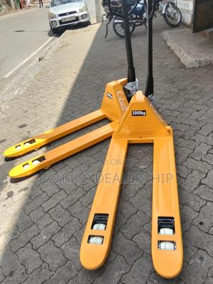 Pallet Truck - thumbnail 2