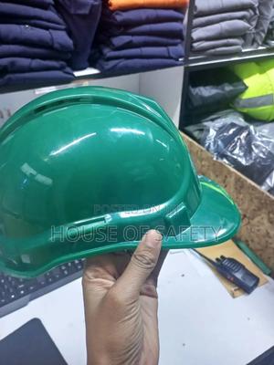 Green Heavy Duty Helmets Very Durable - thumbnail 2