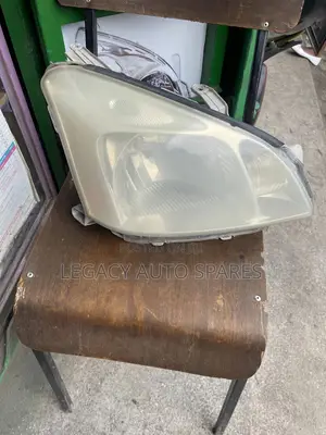 Ex-Japan Toyota Premio 240 Headlight (2002 Model)
