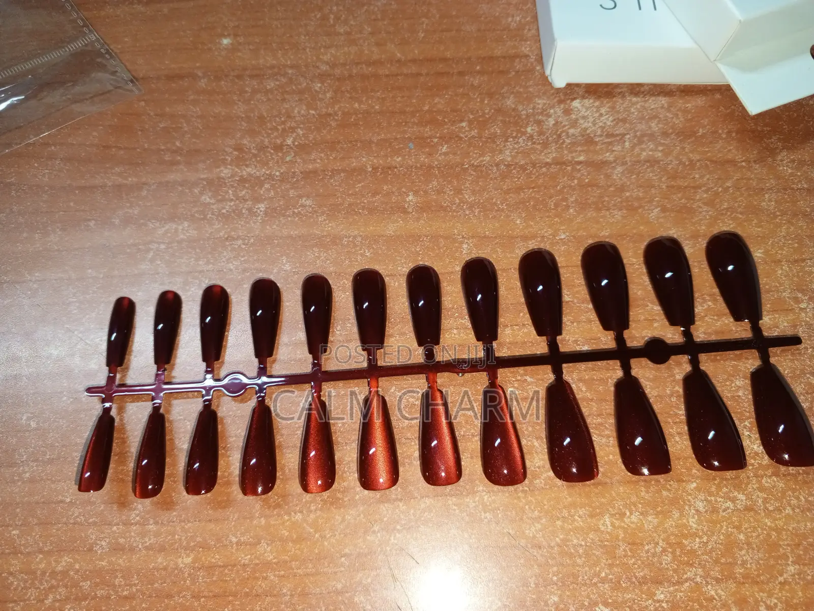 24pcs Cat Eye Gel Press Ons