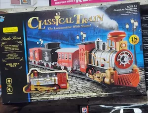 Battery-operated 18pieces Classical Train With Locomotive Sounds