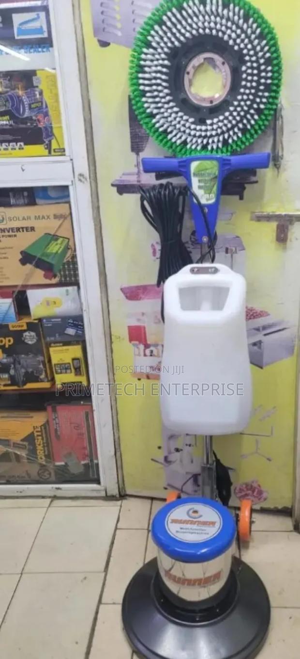 Heavy Duty Floor Scrubber Machine - main view