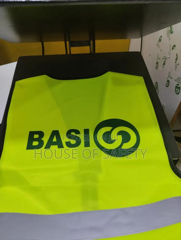 Bbranded Vest For Work For Both Ladies And Gentlemen - thumbnail 3