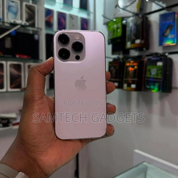 Apple iPhone 14 Pro 256 GB Silver - main view