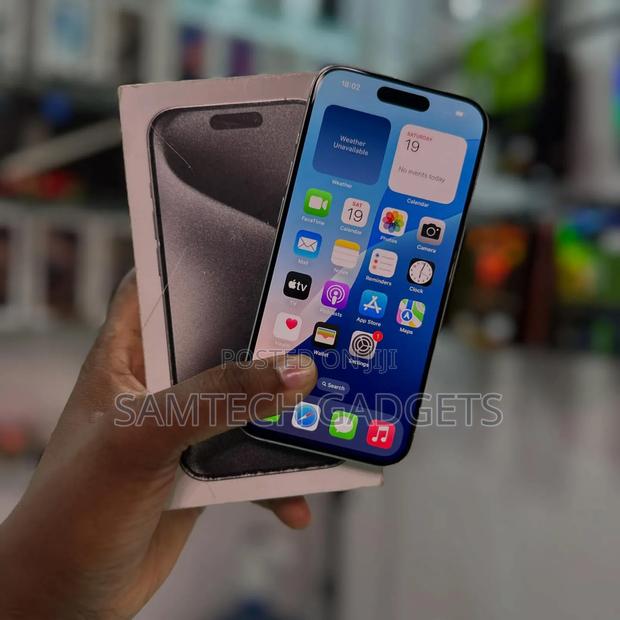 Apple iPhone 15 Pro 256 GB Silver - thumbnail 2