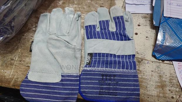 Pakistan Leather Gloves - main view