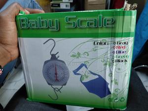 Hanging Baby Scale - main view
