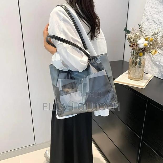 Geometry Pattern Solid Colour Underarm Shoulder Bags - main view