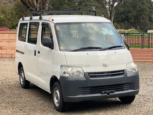 Toyota TownAce 2018 White