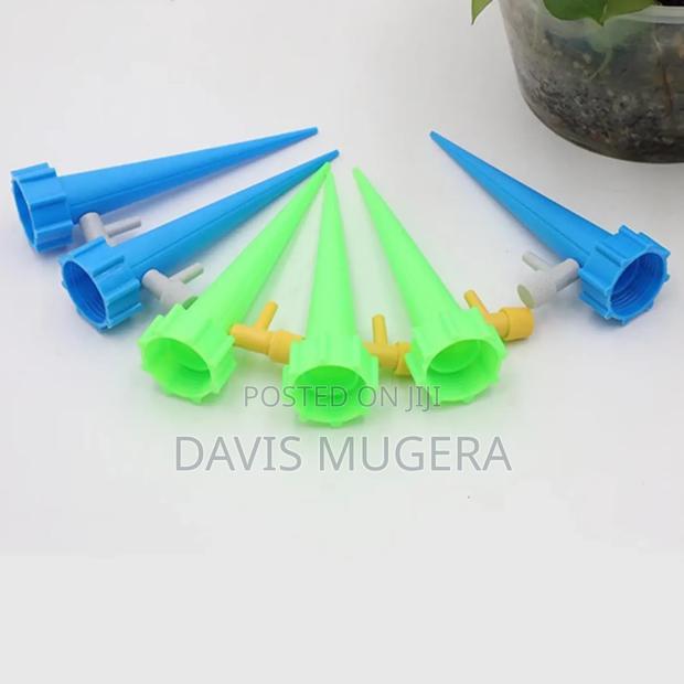 Automatic Drippers Plant Watering Spikes for Indoor Outdoor Use-10pc - thumbnail 5