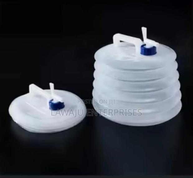 Collapsible Water Dispenser