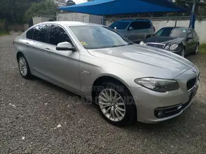 BMW 528i 2014 Silver