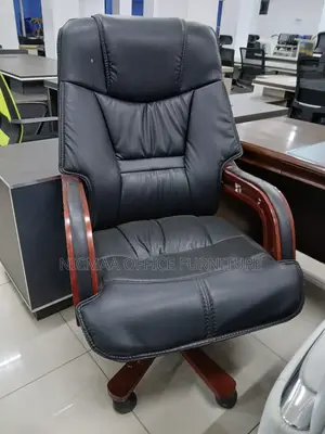 Premium Comfort Timeless Elegance Executive Seat