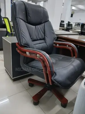 Premium Comfort Timeless Elegance Executive Seat