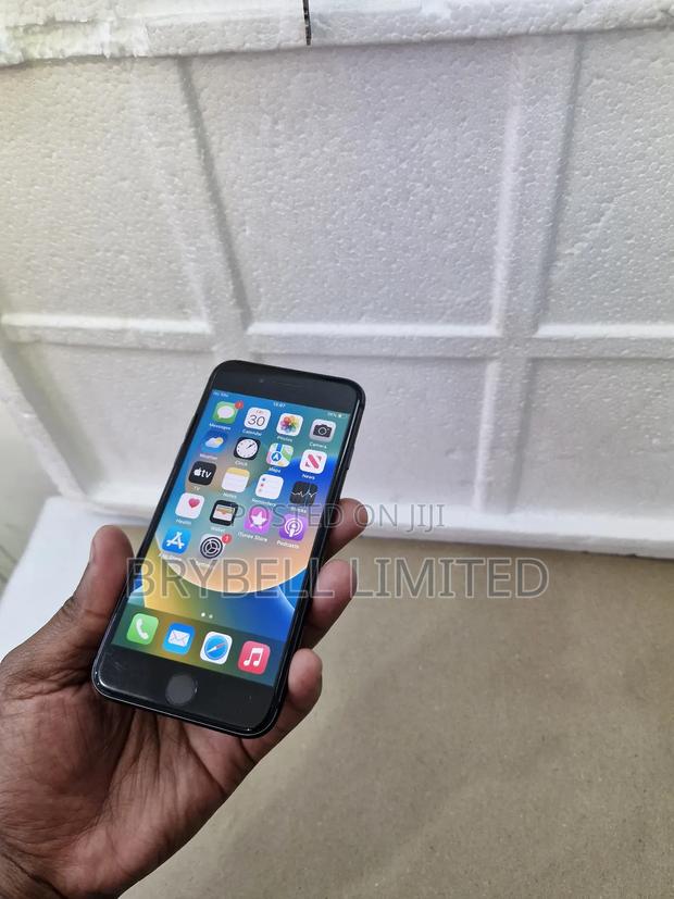 Apple iPhone 8 128 GB Black
