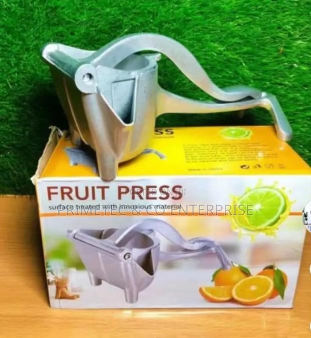 Manual Fruit Juicer