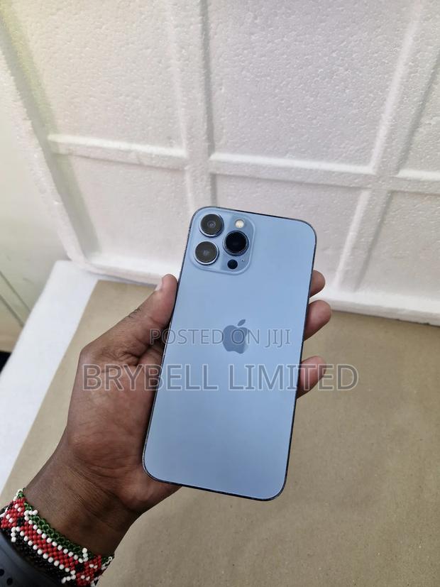 Apple iPhone 13 Pro Max 256 GB Blue - main view