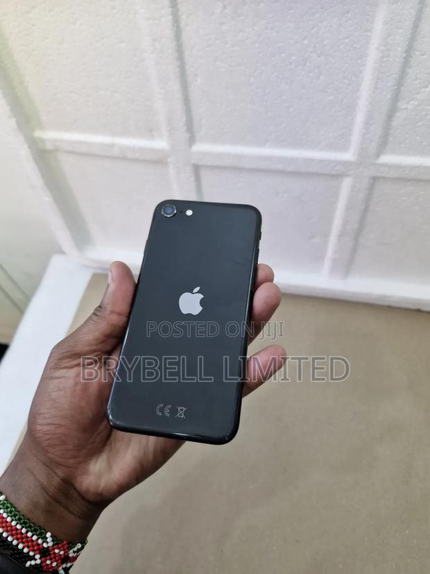 Apple iPhone SE 64 GB Black - thumbnail 5