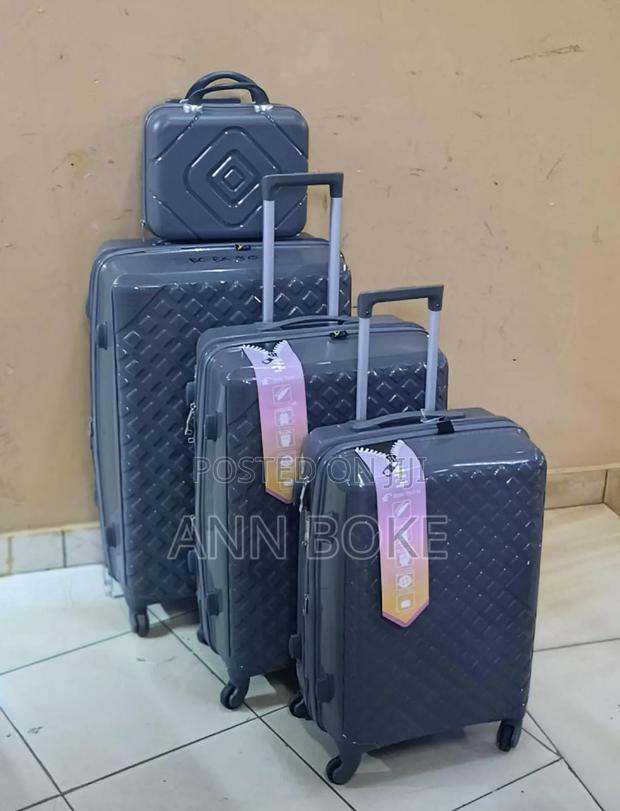 Price Drop! 
*4 in 1 Luxurious Unbreakable Suitcase*
Zipper - thumbnail 7