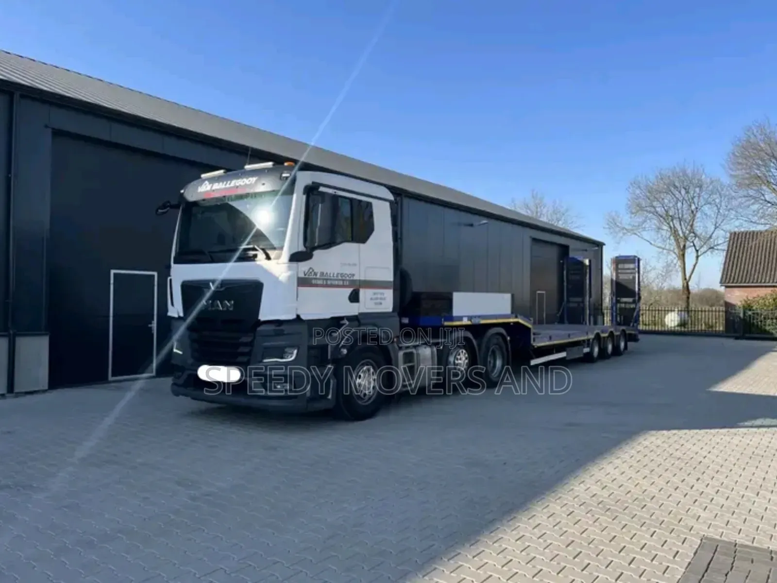 Flatbed Trailers for Goods Hauling Are Accessible