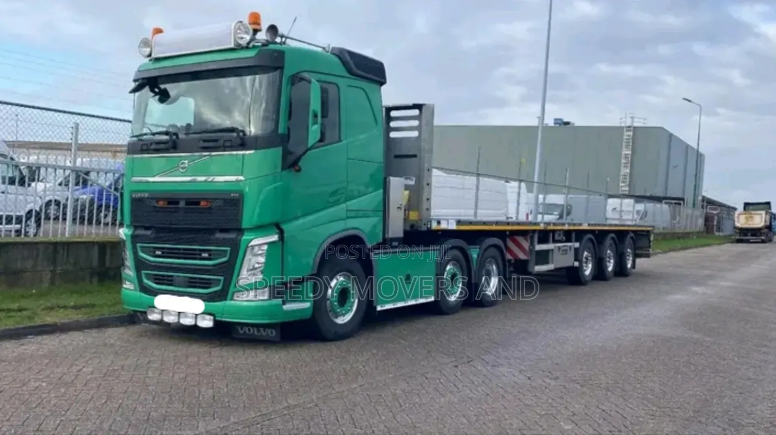Flatbed Trailers for Goods Hauling Are Accessible