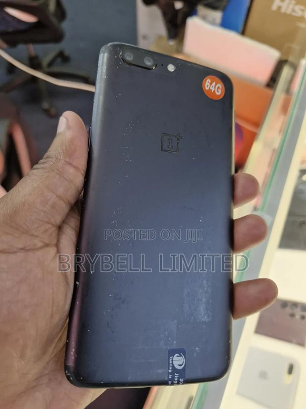 OnePlus 5 64 GB Gray - main view