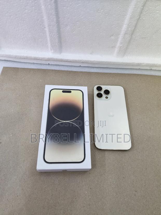 Apple iPhone 14 Pro Max 256 GB Gold - main view