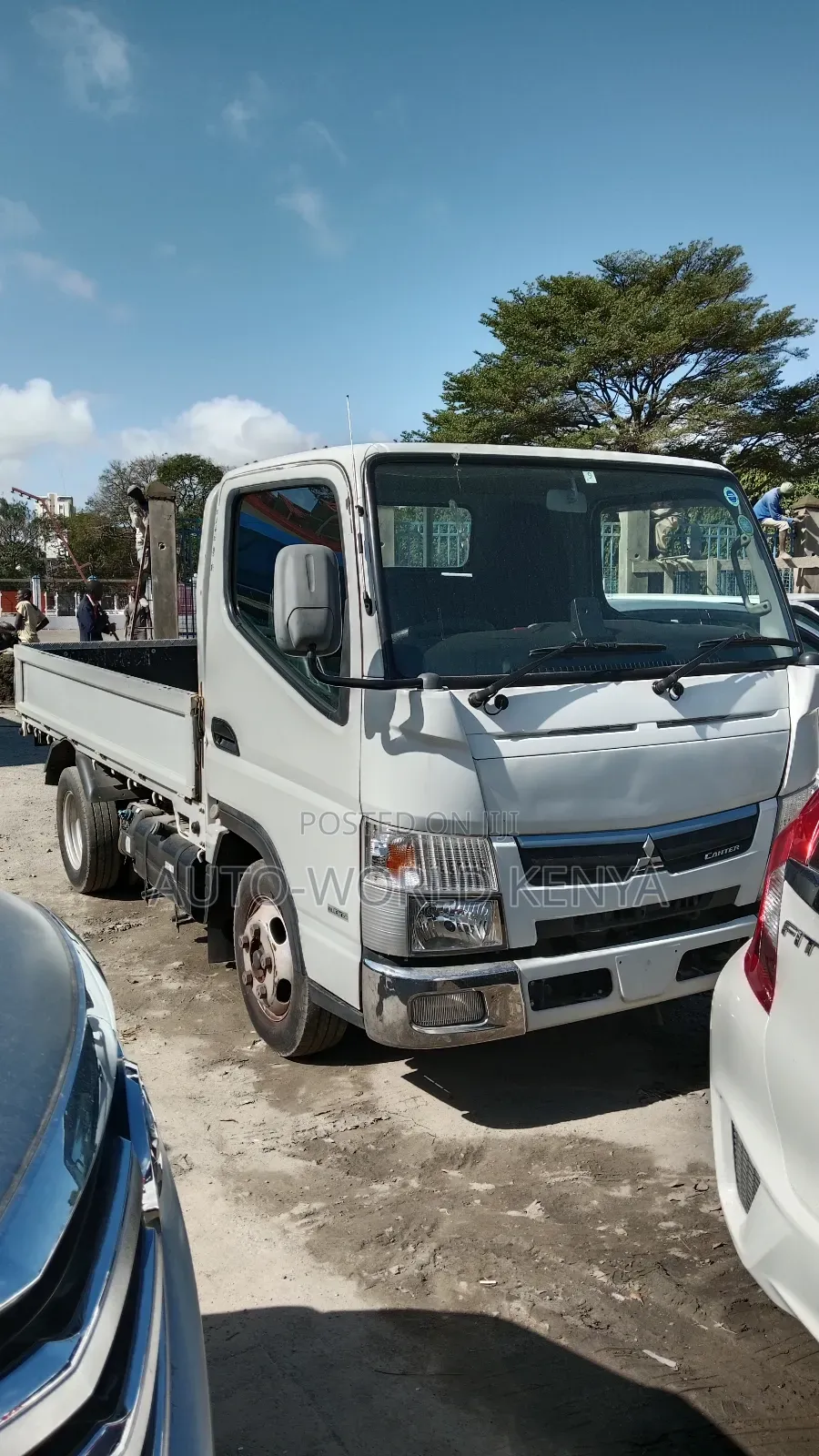 Mitsubishi Fuso Canter 2018 White
