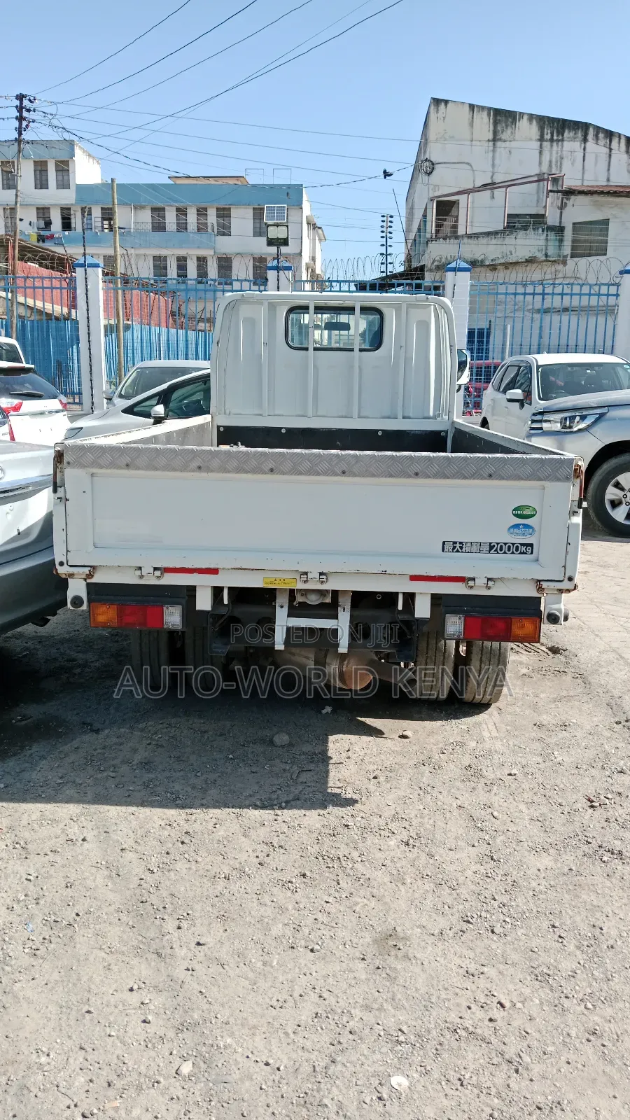 Mitsubishi Fuso Canter 2018 White