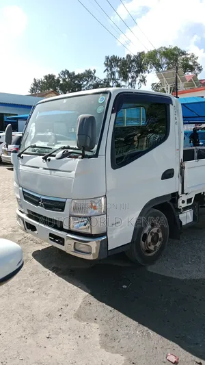 Mitsubishi Fuso Canter 2018 White