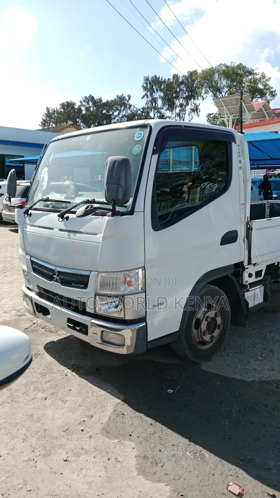 Mitsubishi Fuso Canter 2018 White