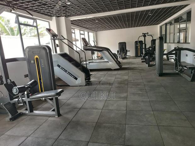 Studio Airbnb Apartment in Ruaka-Pool + Gym - thumbnail 12