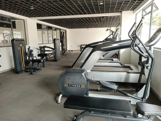 Studio Airbnb Apartment in Ruaka-Pool + Gym - thumbnail 17