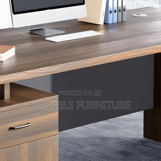 Quality Elegant Office Desk - thumbnail 2
