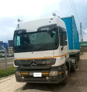 Boxbody/Flatbed Trailers Accessible for Jobs