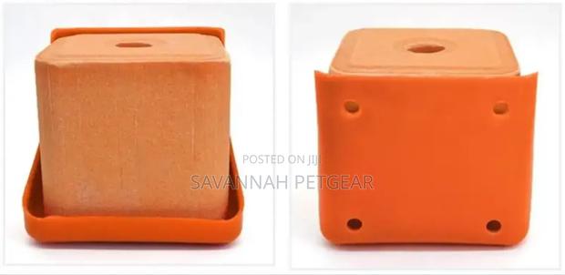 Red Salt Block Holders for Cattle Sheep Licking Salt Block - thumbnail 2